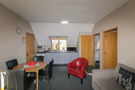 Allan Court - 105