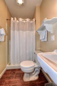Centrella, a Kirkwood Collection - 6