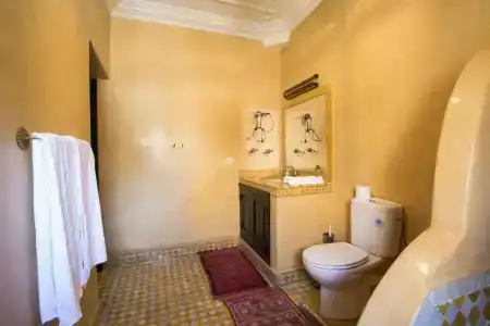 Riad Losra - 32