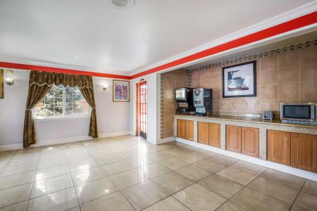 Americas Best Value Inn Denver - 15