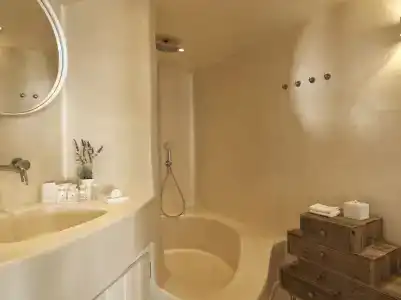 Astra Suites - 367
