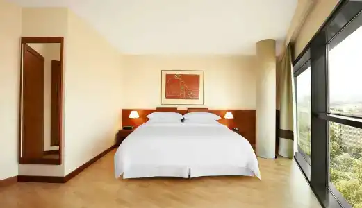 Four Points by Sheraton Barcelona Diagonal - 2