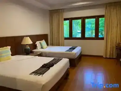 Sailom Bangsaphan - 79