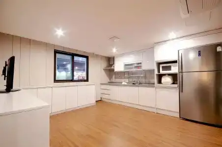Queens Seomyeon Busan - 15