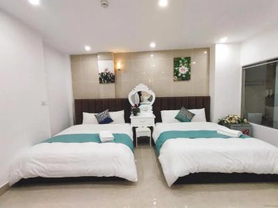 Ngan Pho Studio & - 43