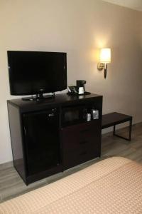 Best Western Plus Heritage Inn - 40