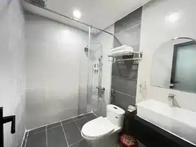 Tuyet Mai - 5