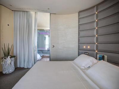 Waldorf- Premier Resort - 206