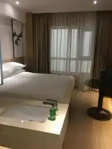 Fairfield by Marriott Shanghai Jingan - 9