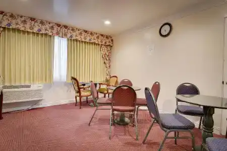 Vagabond Inn - 17