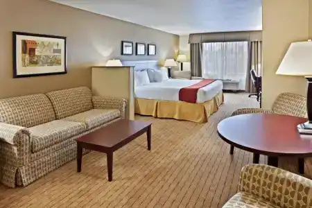 Holiday Inn Express & Suites Vancouver Mall-Portland Area - 39