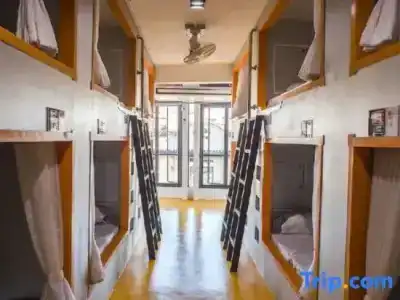 The Port Hostel - 27