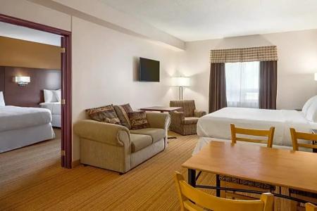Days Inn by Wyndham - 39