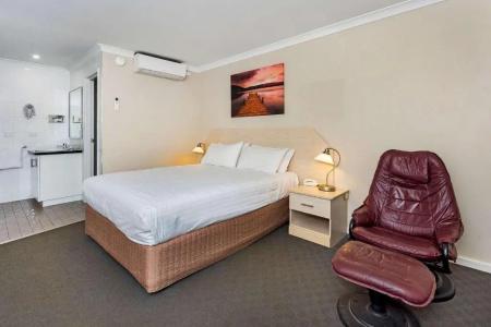 Quality Inn Railway - 23
