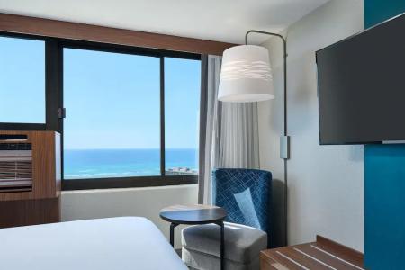 Holiday Inn Express Waikiki, An Ihg - 96