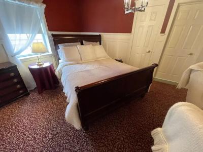 Maryhill Inn - 29