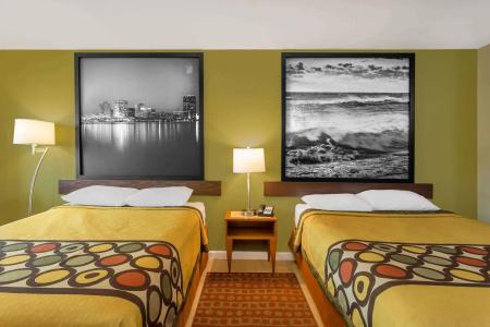 Super 8 by Wyndham Virginia Beach Oceanfront - 24
