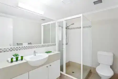 Noosa Tropicana - 206