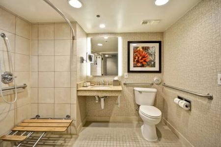 DoubleTree by Hilton Phoenix North - 42