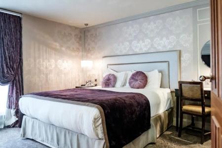 The Drayton Court - 180