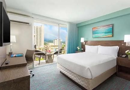 Courtyard by Marriott Waikiki Beach - 42