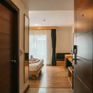 iCheck inn Central Patong - 36