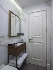 Azzap Galata - 42
