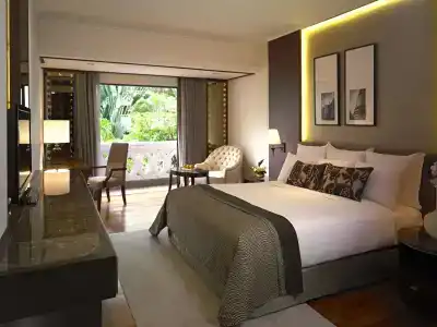 Anantara Riverside Bangkok Resort - Sha Plus Certified - 9
