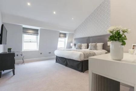 Chilworth Court - 237