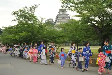 Livemax-Ekimae - 11