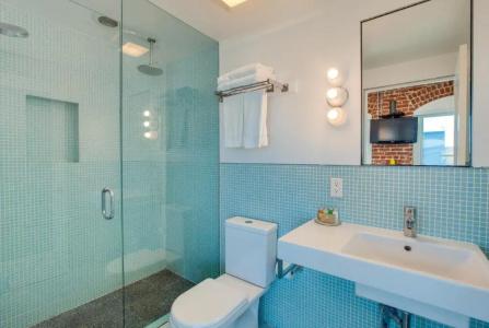 Venice Breeze Suites - 49