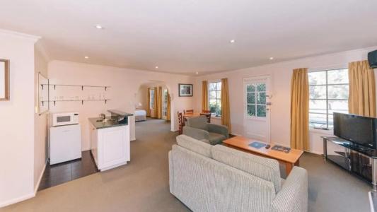 Country Club Tasmania - 25