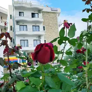 Viola Garden Restaurant - 0