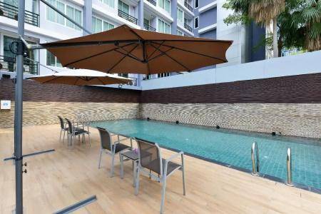 Arize Sukhumvit - 20