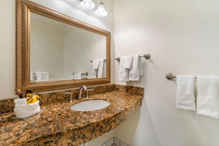 Best Western Plus Inn - 72