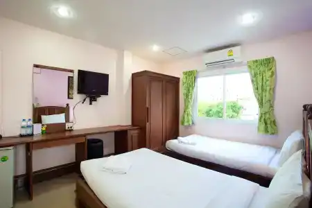 Baan Sutra Guesthouse - 2