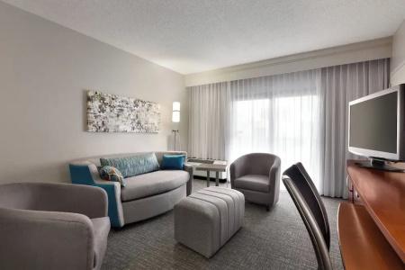 Courtyard Cape Coral - 62