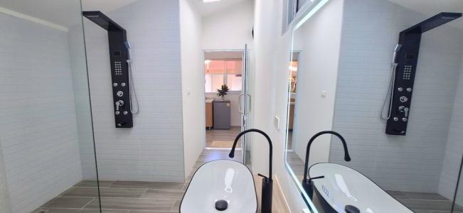 Alpha Gay Resort & Spa - 215