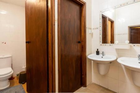 Bee Hostel - 7