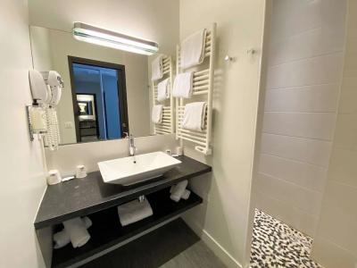 Best Western Le Cheval Blanc -Centre- Vieux Port - 223