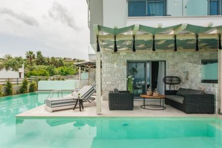 Blue Carpet Luxury Suites - 133