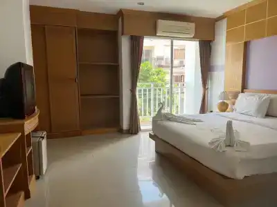 Azure Bangla Phuket - 33