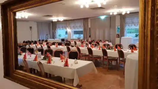 Schollers Restaurant & - 16