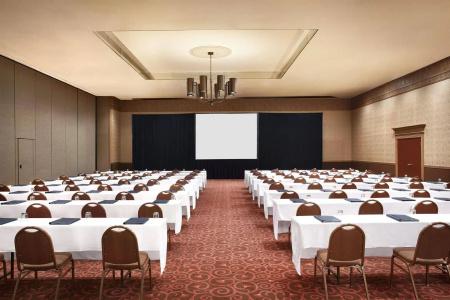 Four Points by Sheraton - 18