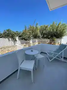 Zoumis Studios - 80