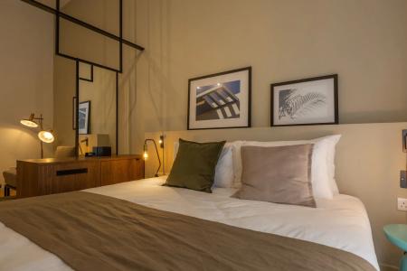 Merchant Suites - 4