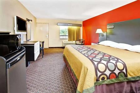 Super 8 by Wyndham Kissimmee/Maingate/Orlando Area - 32
