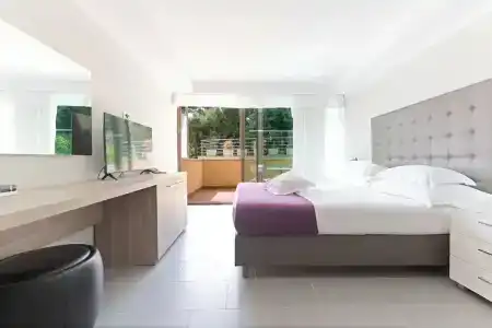 The Residence - 107