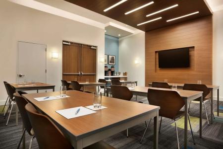Four Points by Sheraton Miami Airport - 17