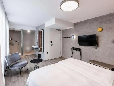 Sheraton Paris Roissy Airport - 8